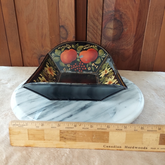 Painted Metal Tole Tray - Picture 7 of 10